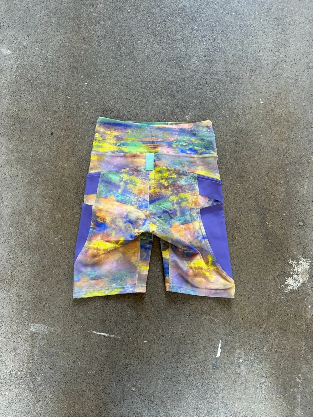Lululemon Cargo Super High Rise Hiking Short 8